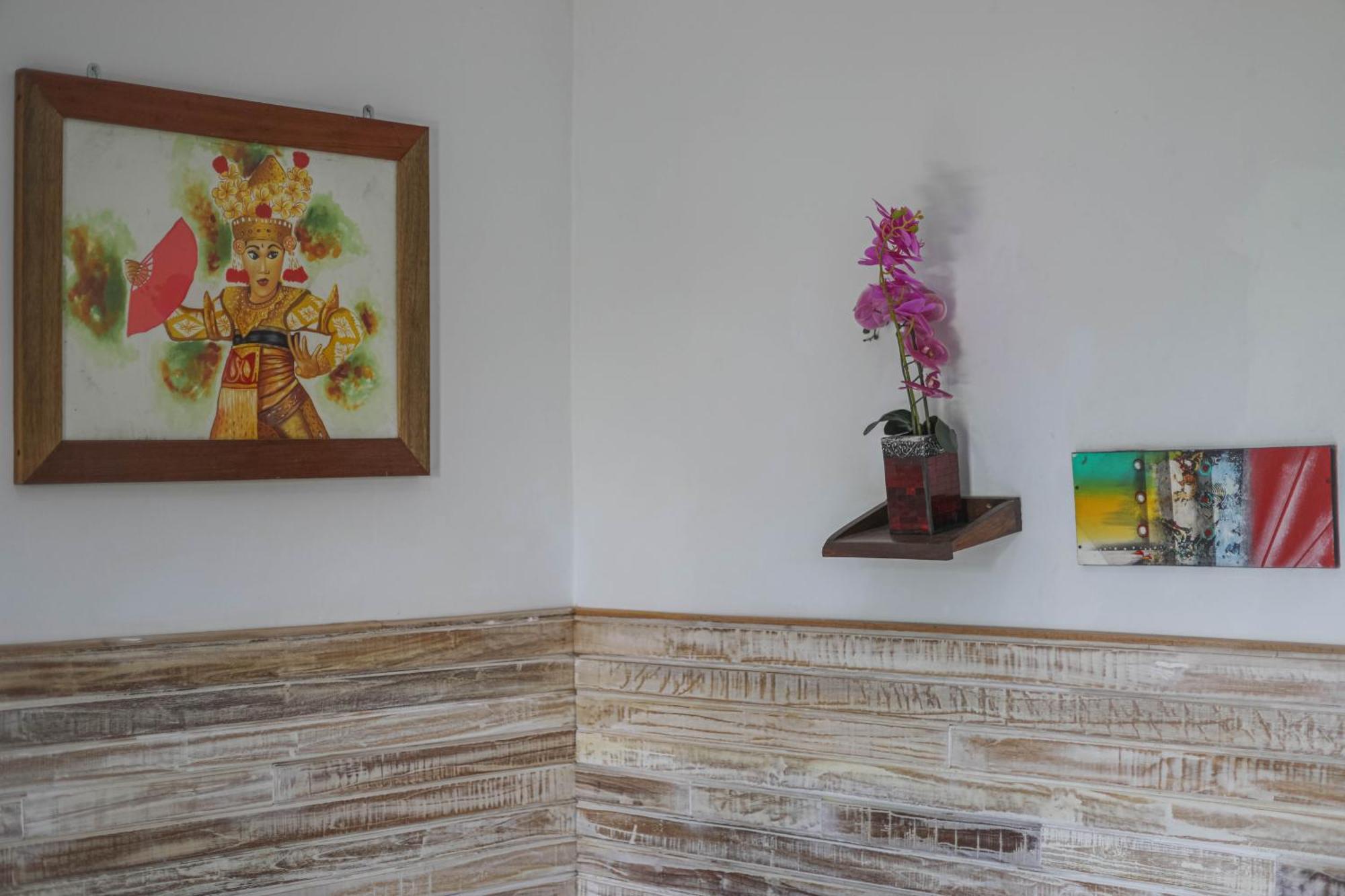 Manta Cottages With Sea View Batununggul Экстерьер фото
