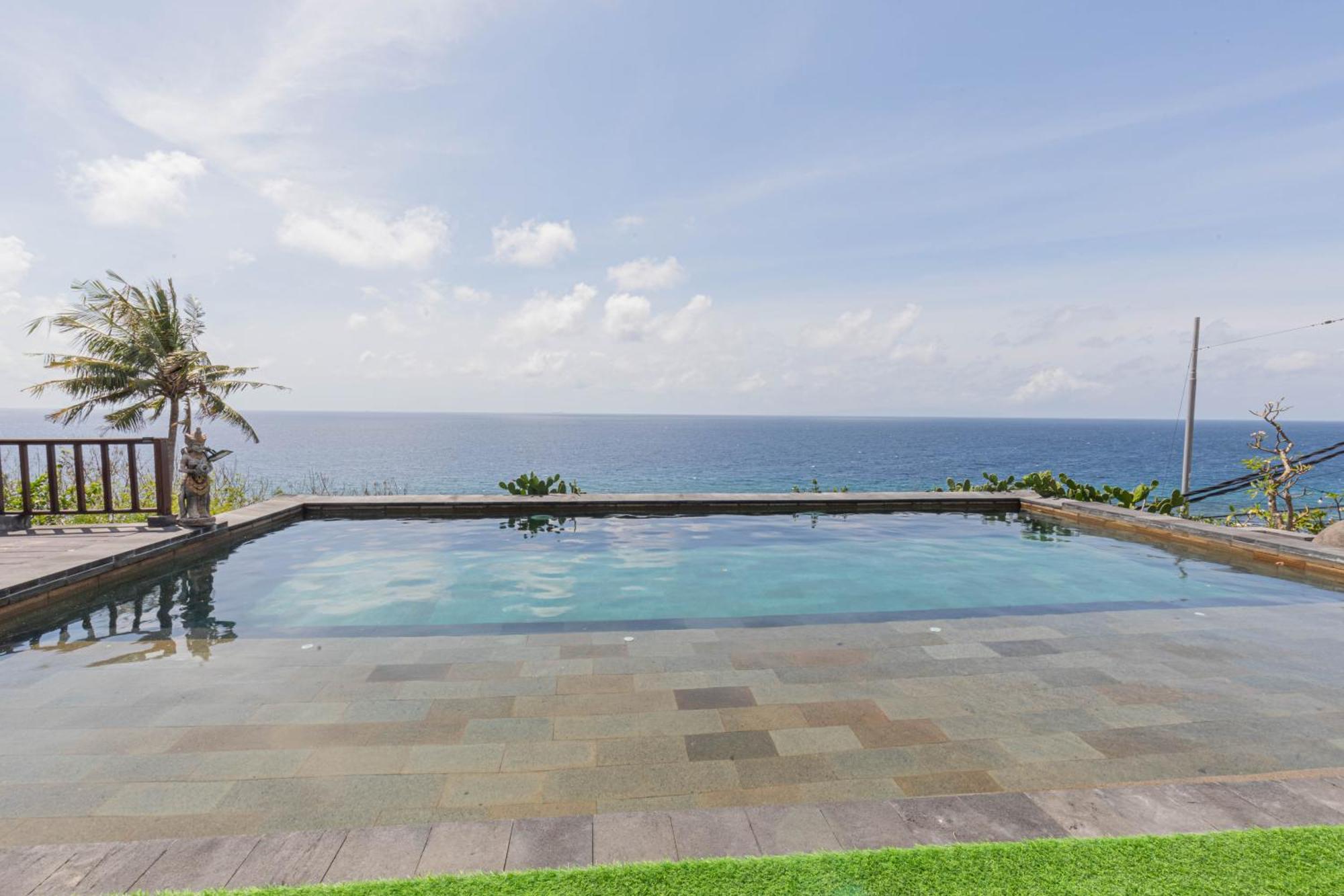 Manta Cottages With Sea View Batununggul Экстерьер фото